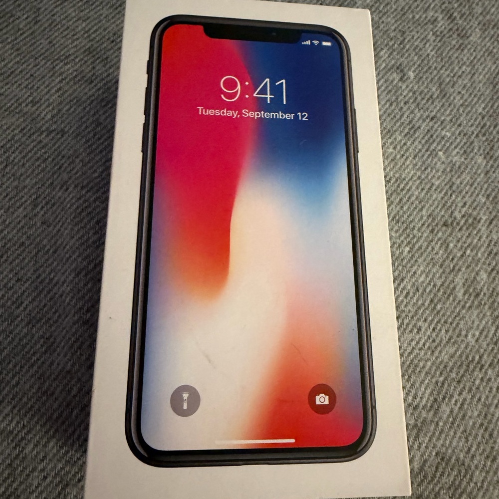 Apple iPhone X 256GB Silver A1865 (Unlocked) For Parts / Repair